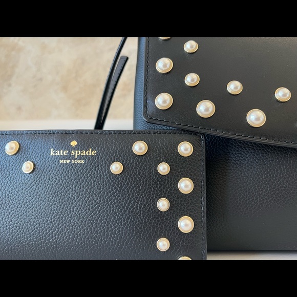 NEW!! KATE SPADE Leather Wallet! ♠️ - Picture 3 of 8